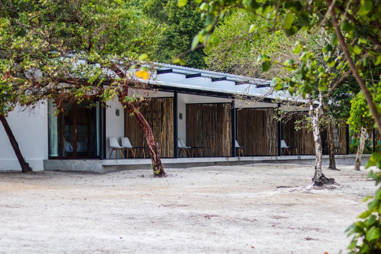 Island Center Point Hotel Đảo Koh Rong Samloem Ngoại thất bức ảnh