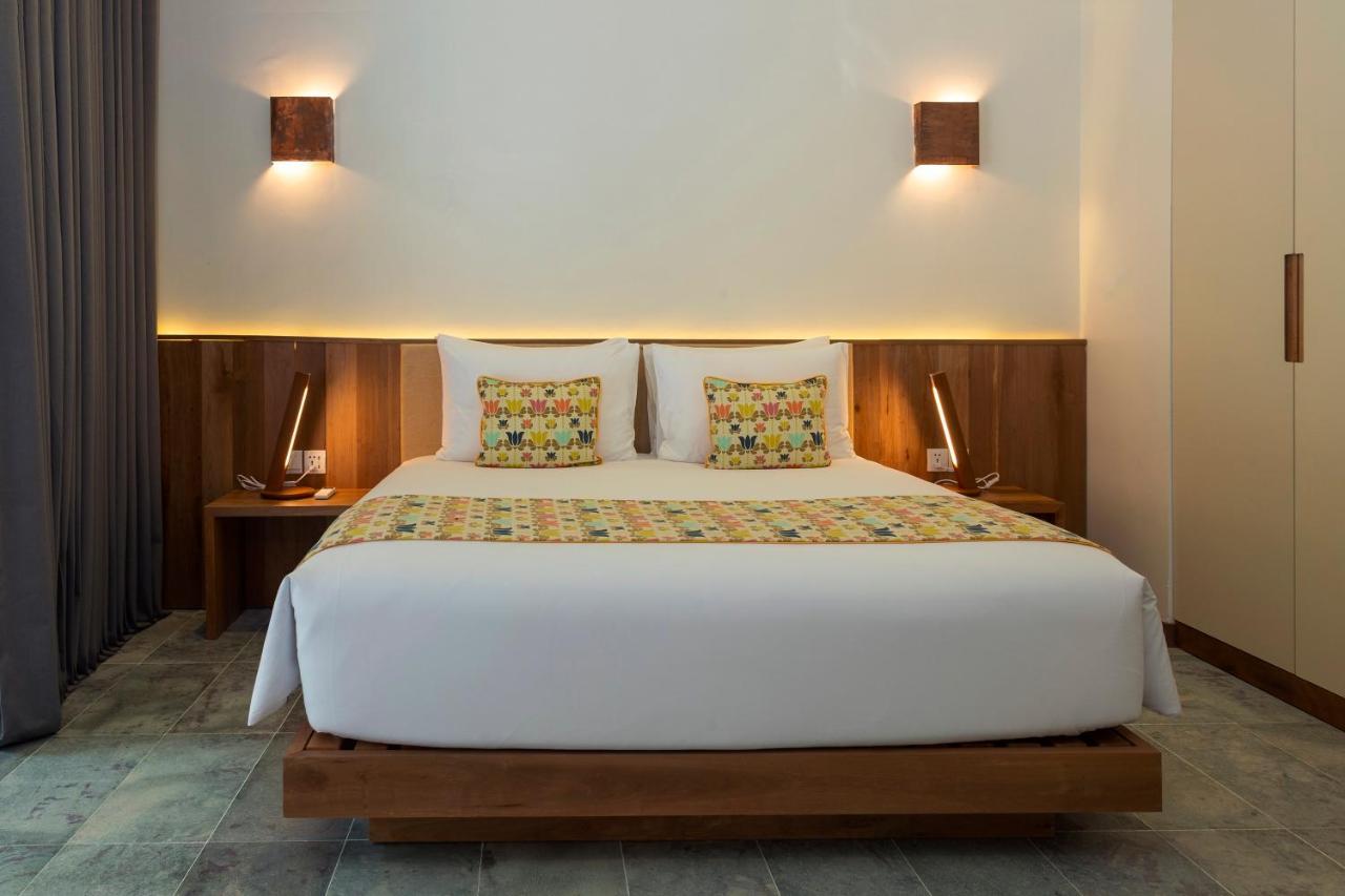 Island Center Point Hotel Đảo Koh Rong Samloem Ngoại thất bức ảnh