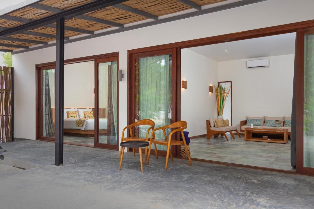 Island Center Point Hotel Đảo Koh Rong Samloem Ngoại thất bức ảnh
