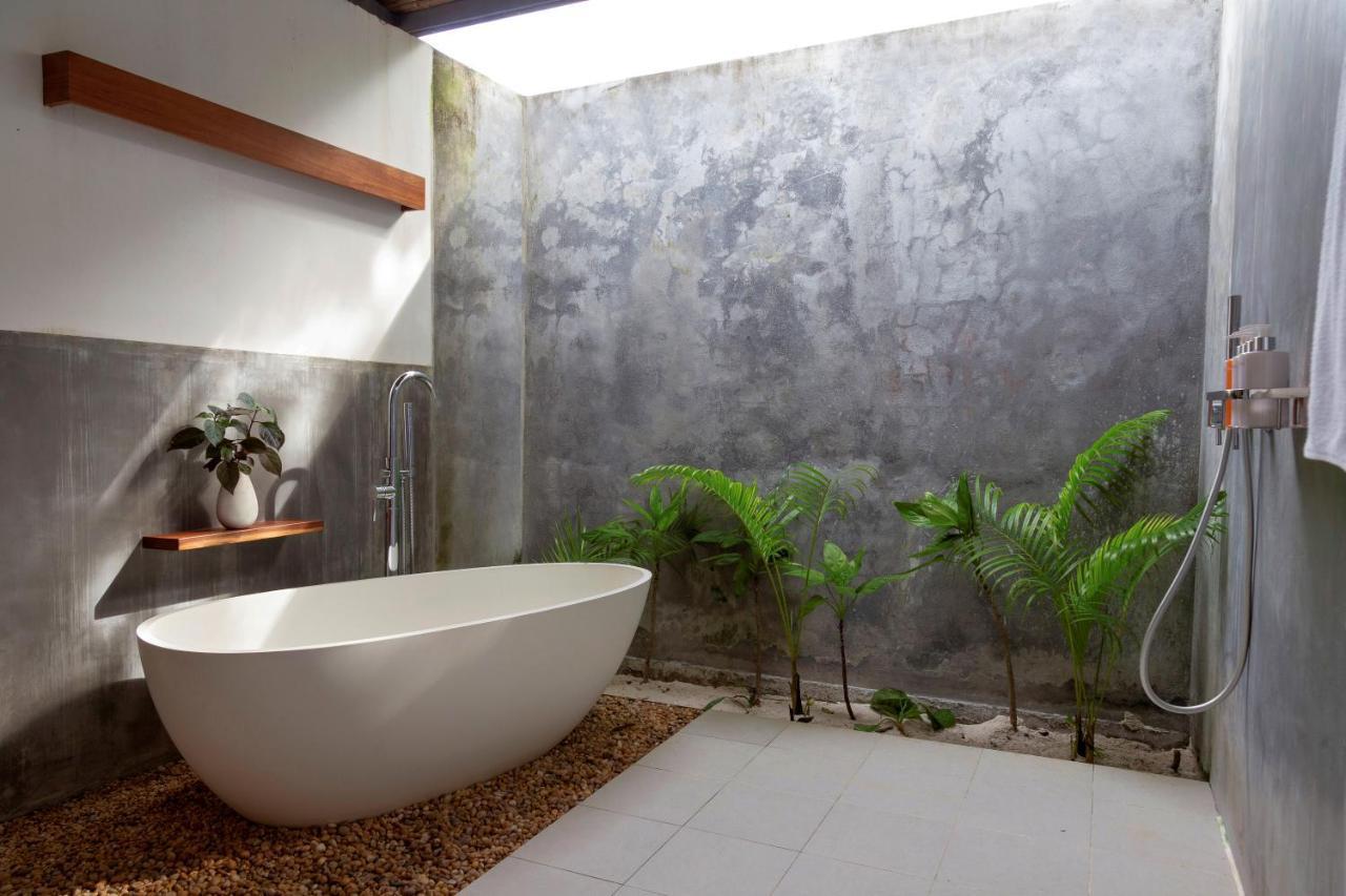 Island Center Point Hotel Đảo Koh Rong Samloem Ngoại thất bức ảnh